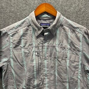 Patagonia Men's Gray Plaid Long Sleeve Button Up Shirt Size S